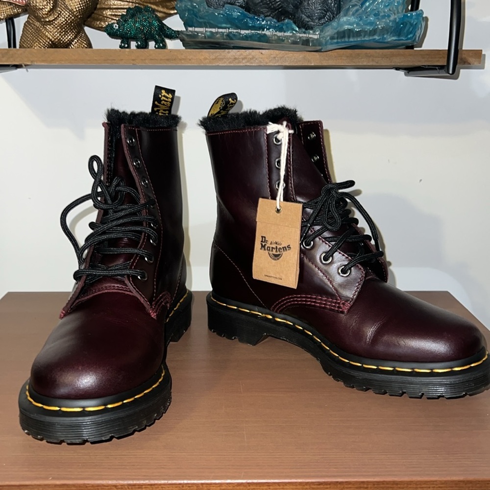 Dr. Martens 1460 Serena
